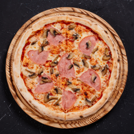 Пицца с ветчиной и грибами